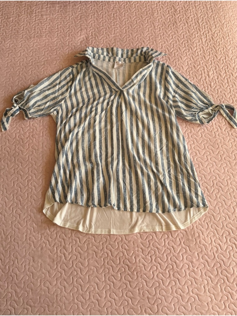 Maternity V-Neck Tie-Sleeve Tunic